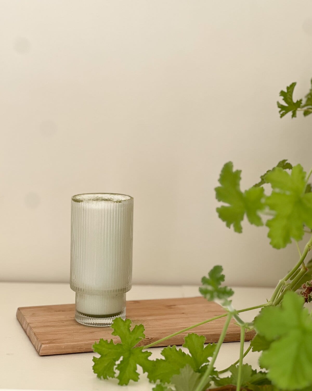 Varmende matcha latte