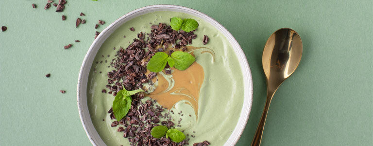 Grønn chlorella smoothie bowl